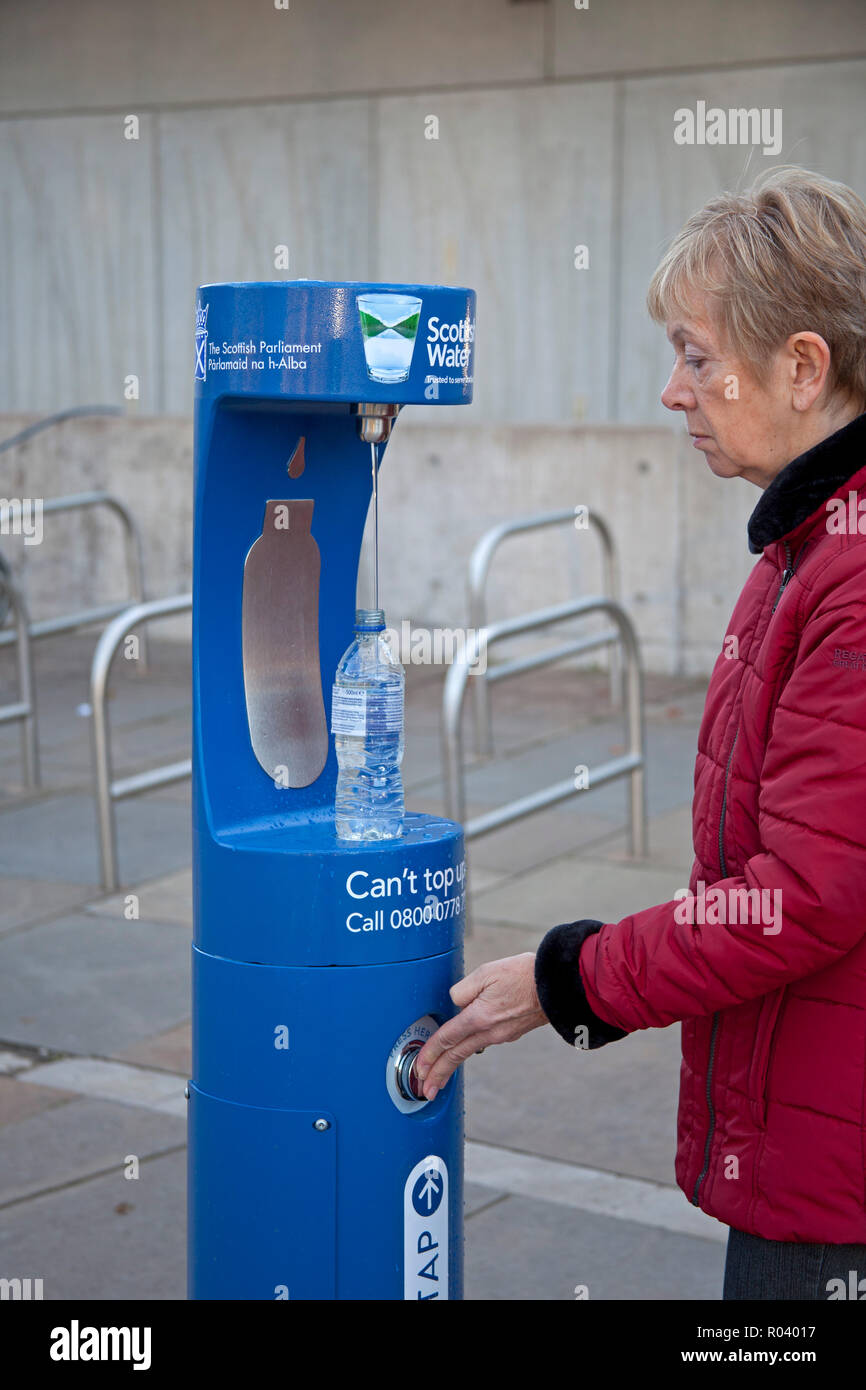 Scottish Water’s first high tech Top up Tap switched on allowing people to stay hydrated on the go in one of the Capital’s most historic areas. Stock Photo