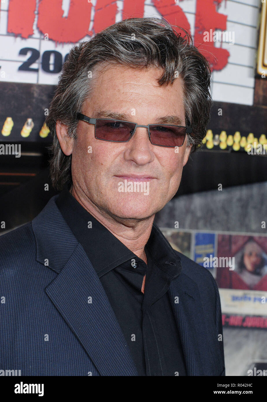 Kurt Russell  arriving at the Grindhouse Premiere at the Orpheum Theatre In Los Angeles.  headshot eye contact  RussellKurt014 Red Carpet Event, Vertical, USA, Film Industry, Celebrities,  Photography, Bestof, Arts Culture and Entertainment, Topix Celebrities fashion /  Vertical, Best of, Event in Hollywood Life - California,  Red Carpet and backstage, USA, Film Industry, Celebrities,  movie celebrities, TV celebrities, Music celebrities, Photography, Bestof, Arts Culture and Entertainment,  Topix, headshot, vertical, one person,, from the year , 2007, inquiry tsuni@Gamma-USA.com Stock Photo