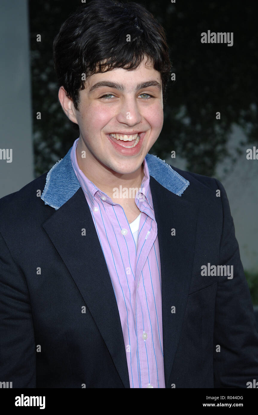 Josh peck 2005 hi-res stock photography and images - Alamy