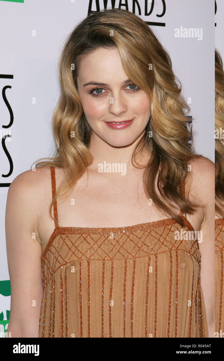 Alicia Silverstone arriving at the 19th Annual Genesis Awards at the