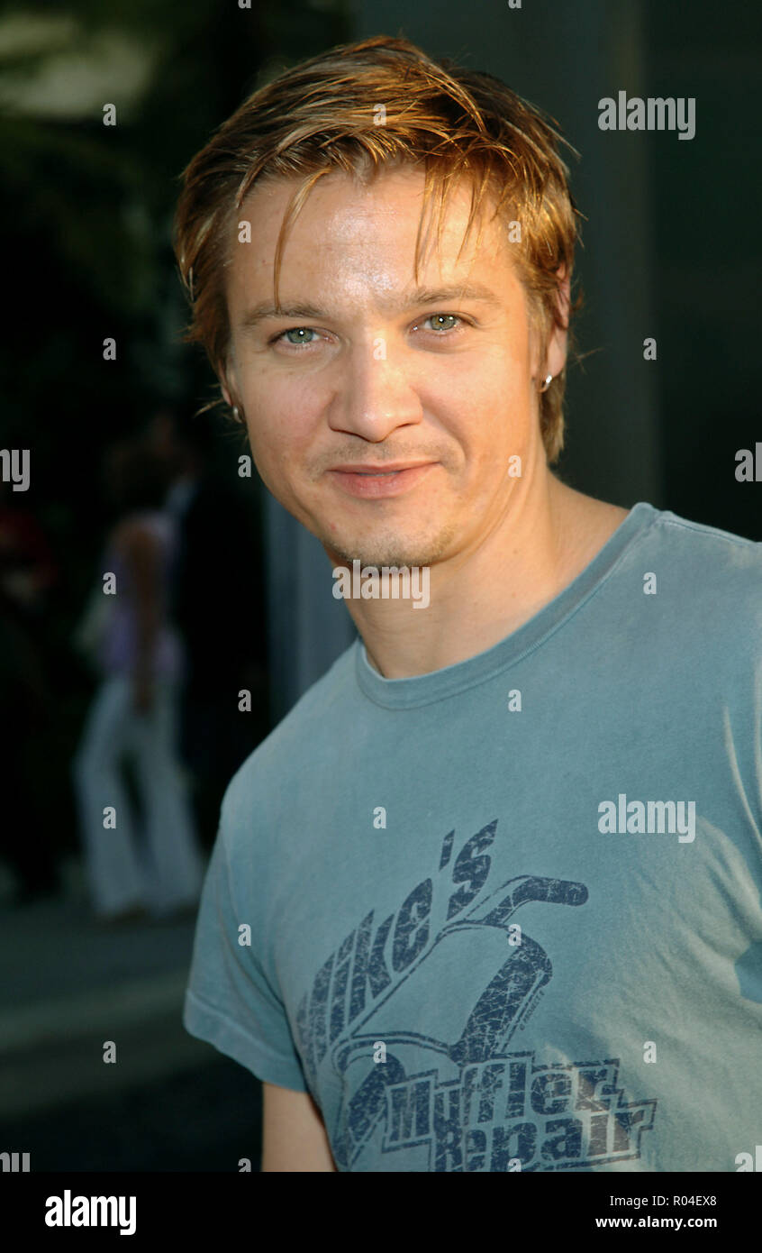 Jeremy Renner arriving at the Down In The Valley Premiere at ht e LA Film Festival Opening Night at the Arclight Theatre in Los Angeles. June 16, 2005.RennerJeremy034 Red Carpet Event, Vertical, USA, Film Industry, Celebrities,  Photography, Bestof, Arts Culture and Entertainment, Topix Celebrities fashion /  Vertical, Best of, Event in Hollywood Life - California,  Red Carpet and backstage, USA, Film Industry, Celebrities,  movie celebrities, TV celebrities, Music celebrities, Photography, Bestof, Arts Culture and Entertainment,  Topix, headshot, vertical, one person,, from the year , 2005, i Stock Photo