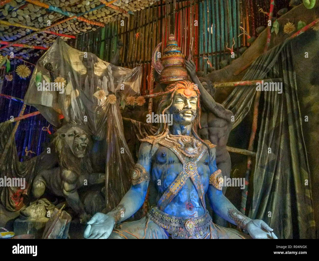 Beautiful clay statue of Lord Shiva, Kumartuli, Calcutta, Kolkata ...