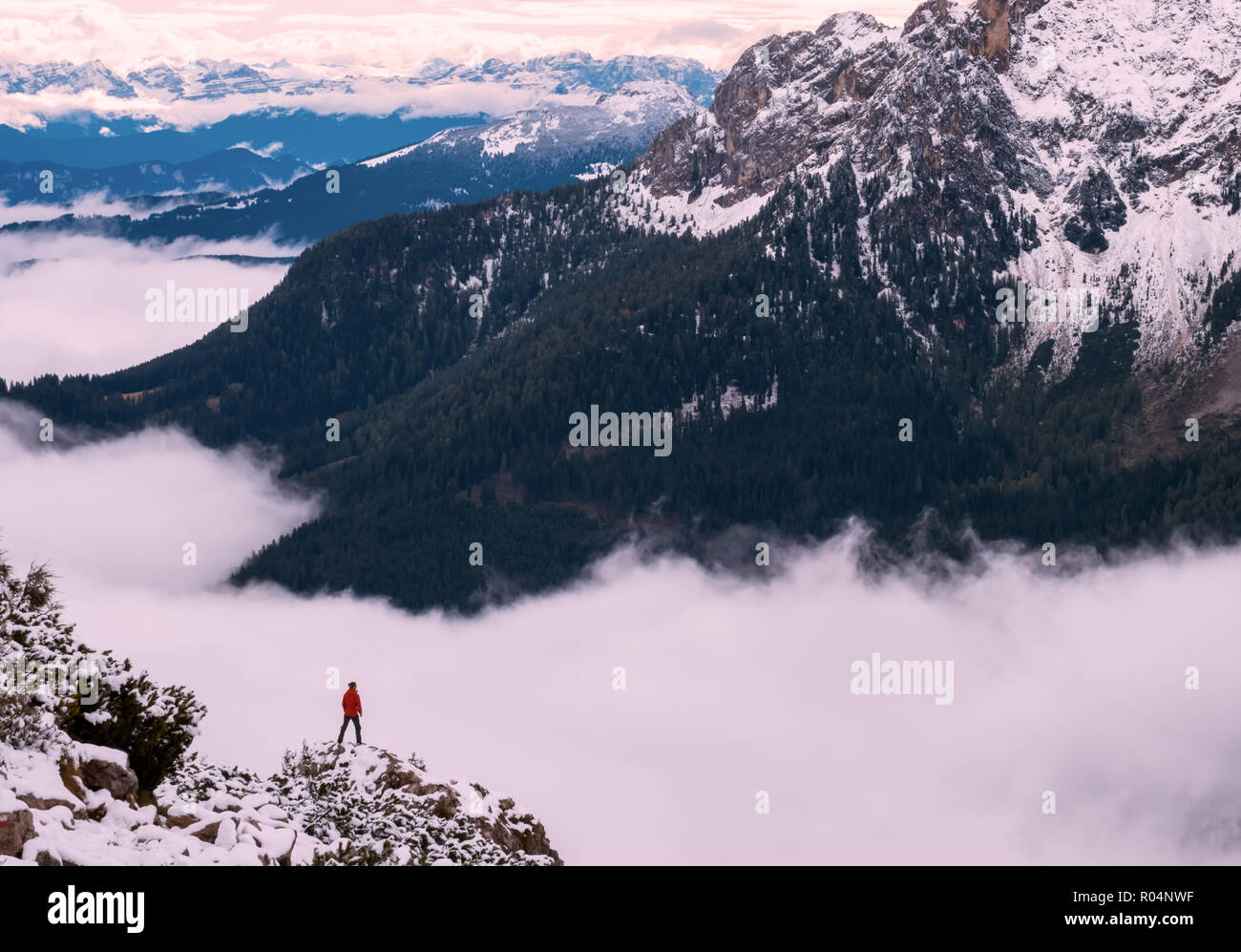 Woman on top of mountain hi-res stock photography and images - Alamy