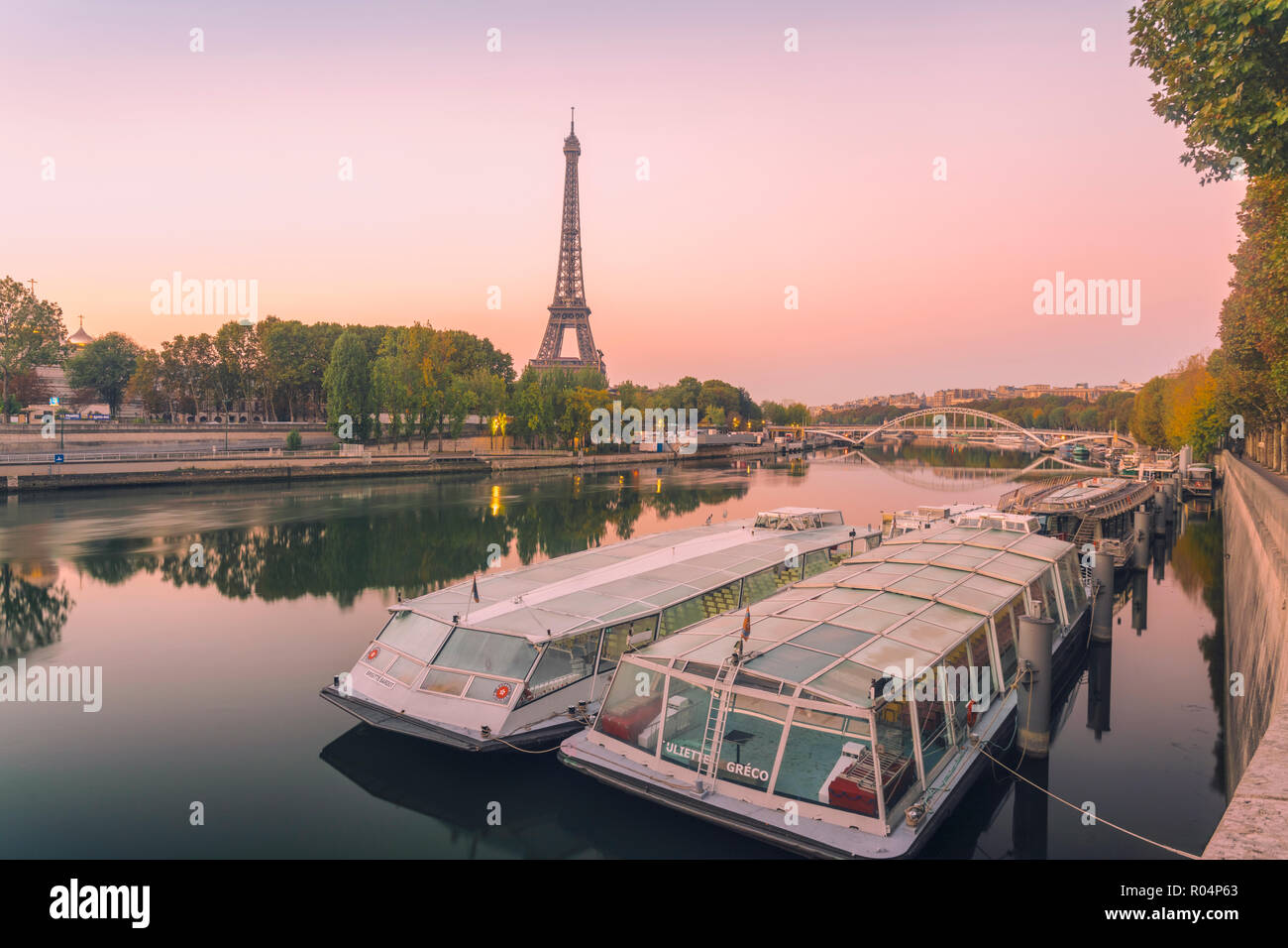 View of Eiffel Tower on the River Seine early in the morning in autumn, Paris, France, Europe Stock Photo