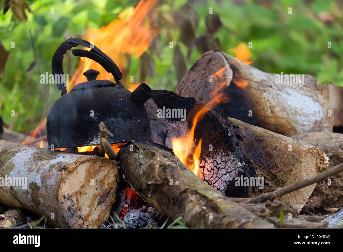 Tea Kettle On Campfire Close Up Photo Background, Burnt Kettle, Hd  Photography Photo, Tableware Background Image And Wallpaper for Free  Download