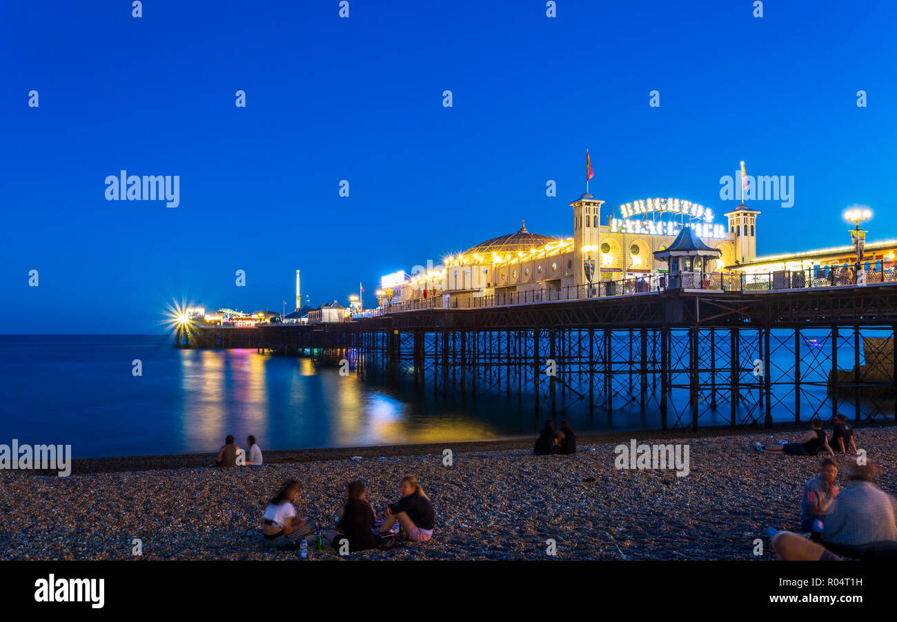 Brighton Beach At Night High Resolution Stock Photography And Images Alamy