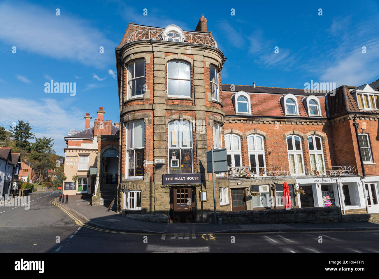 Old Coppers Malt House is the oldest pub in Church Stretton, Shropshire Stock Photo