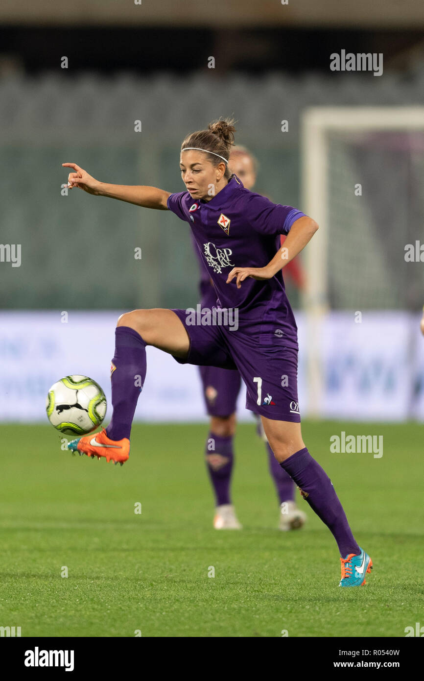 Greta Adami of ACF Fiorentina controls the ball during the Women News  Photo - Getty Images