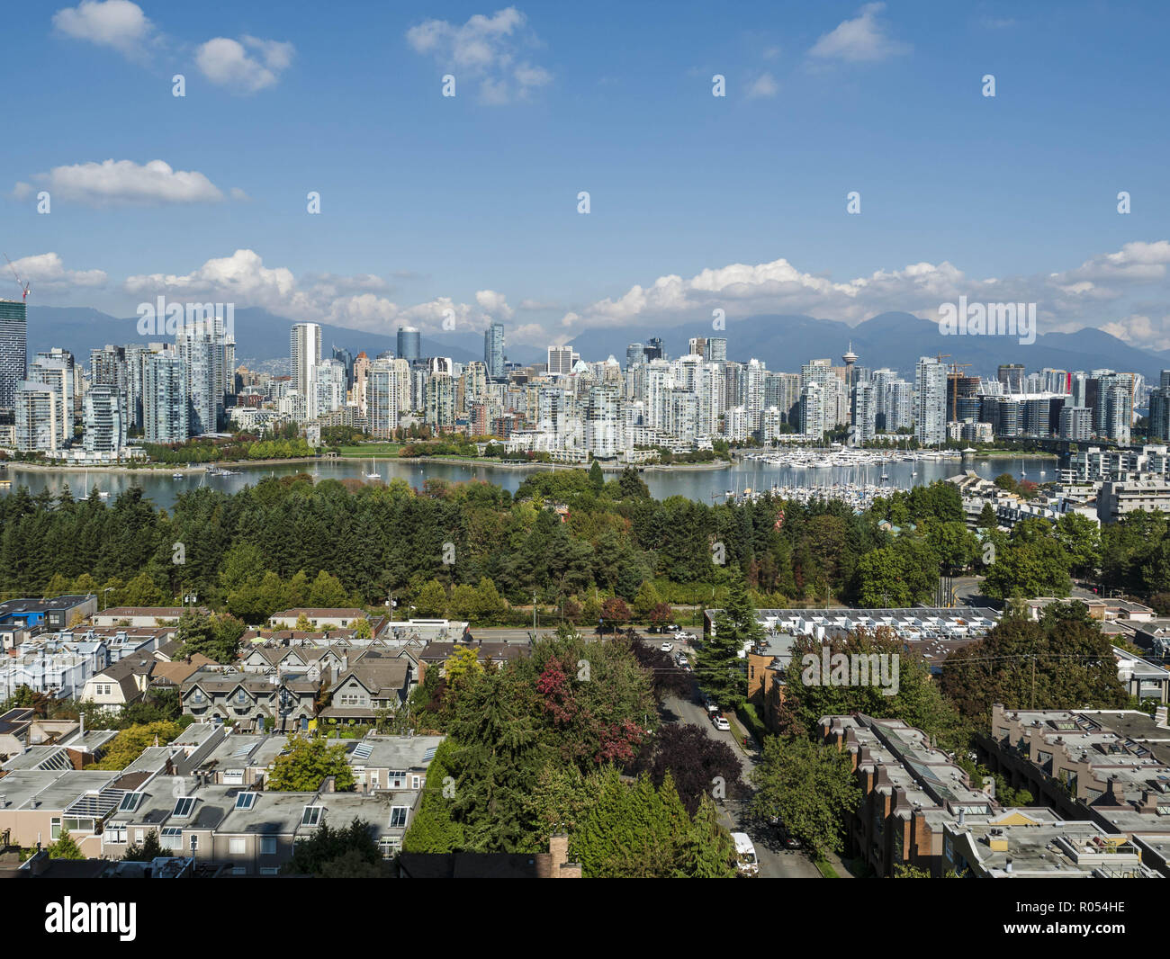 Vancouver, British Columbia, Canada. 19th Sep, 2018. Scenic view of Vancouver's False Creek waterway bordered by Fairview neighborhood (foreground) and downtown Vancouver. Credit: Bayne Stanley/ZUMA Wire/Alamy Live News Stock Photo