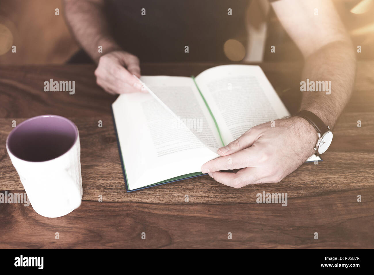 Coffee table books hi-res stock photography and images - Alamy