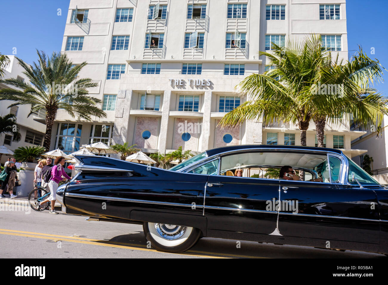 Miami Beach Florida,Ocean Drive,Art Deco Weekend,architecture,architectural,festival,event,celebration,parade,crowd,classic car cars,vintage,entertain Stock Photo