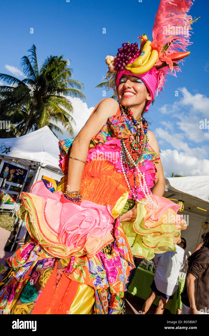 Miami Beach Florida,Ocean Drive,Art Deco Weekend,architecture festival  Hispanic woman female women,street performer,busking tips,Chiquita  Banana,imper Stock Photo - Alamy