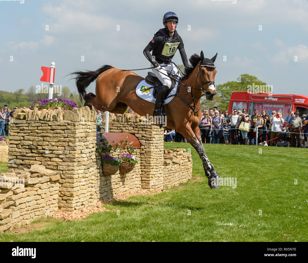 Oliver Townend and COOLEY SRS during the cross country phase, Mitsubishi Motors Badminton Horse Trials, Gloucestershire, 2018 Stock Photo