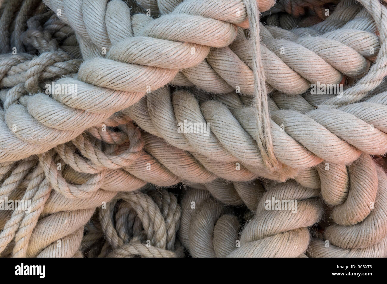 Natural fibre cordage hires stock photography and images Alamy