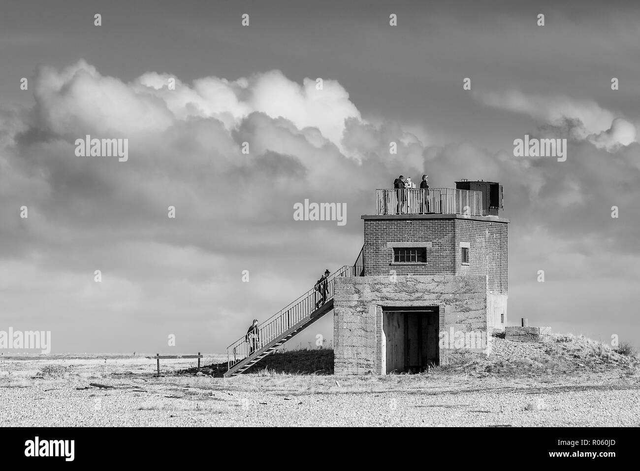 the-bomb-ballistics-building-orford-ness-suffolk-england-stock-photo