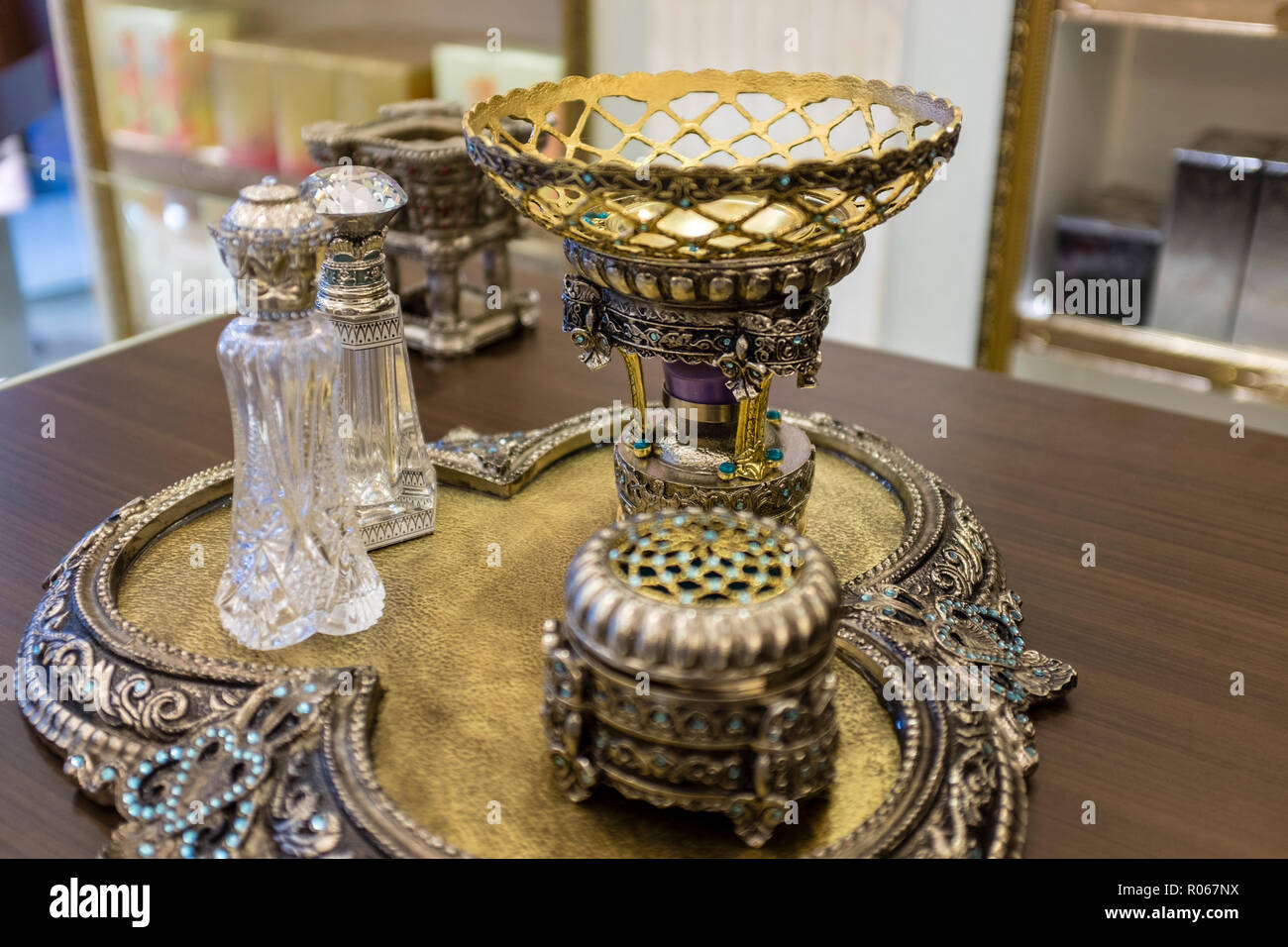 Incense burner and perfume bottles in Muttrah Souk in Muscat, Oman Stock Photo