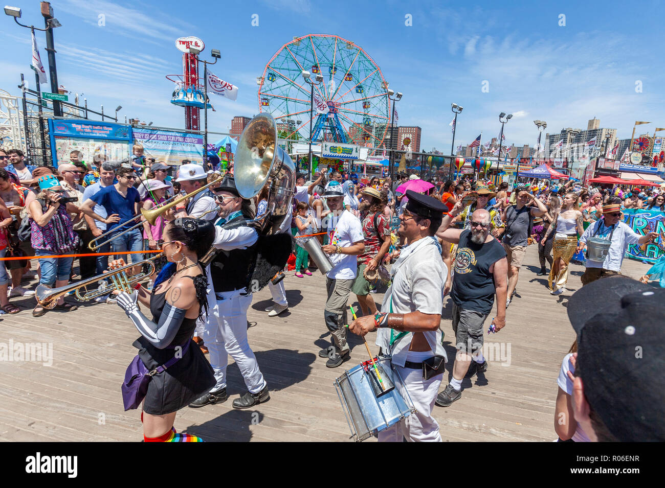 People having fun watching the Annual Mermaid Parade at Coney Island ...