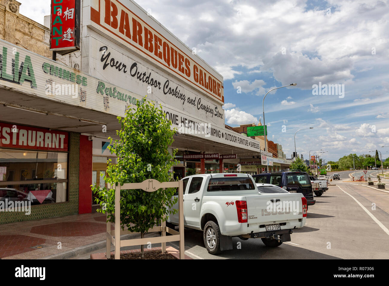 Barbecues galore hires stock photography and images Alamy