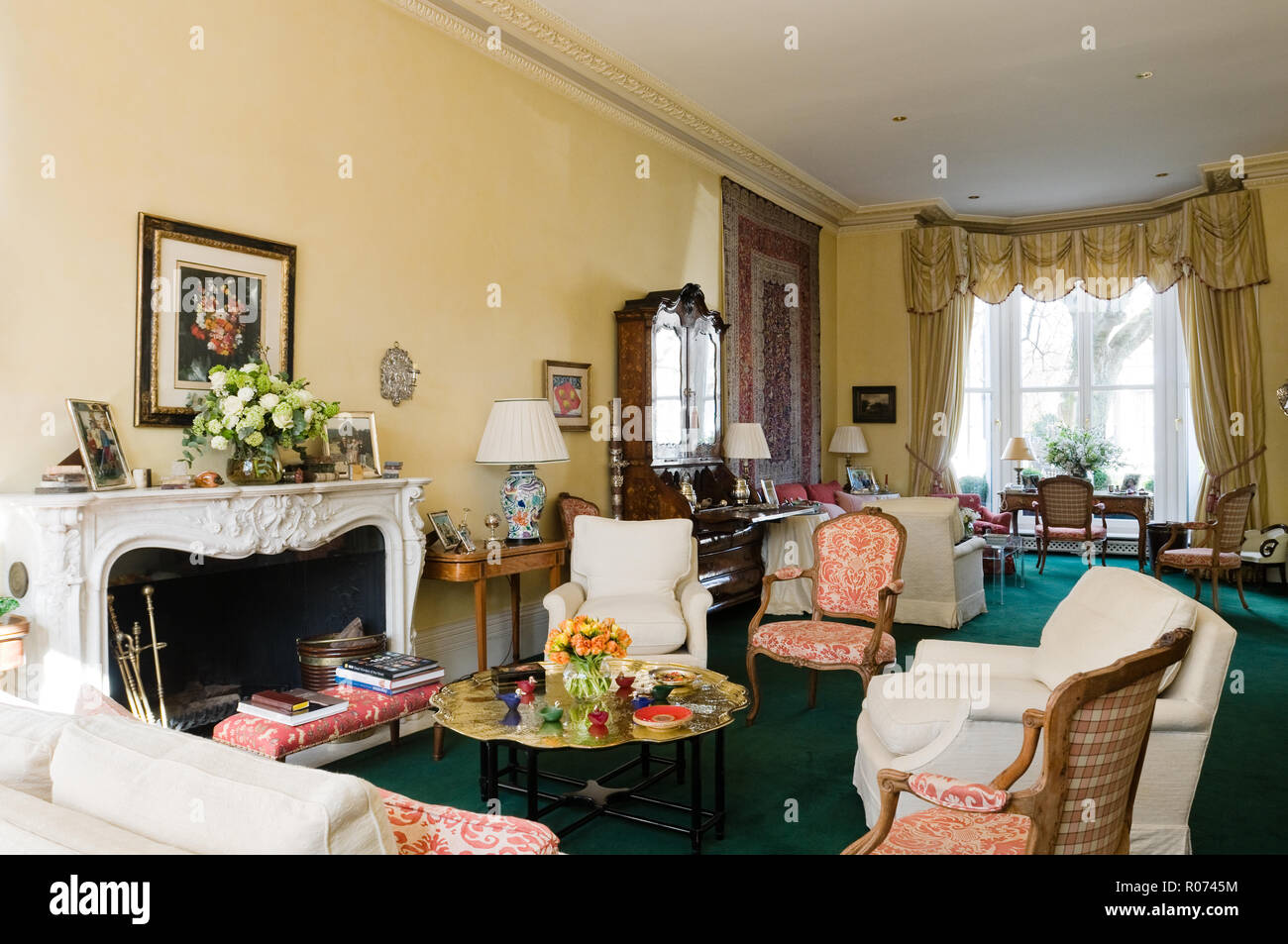 Edwardian living room with fireplace Stock Photo - Alamy