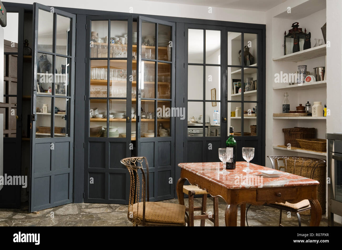 Table And Chairs In Country Style Kitchen Stock Photo Alamy