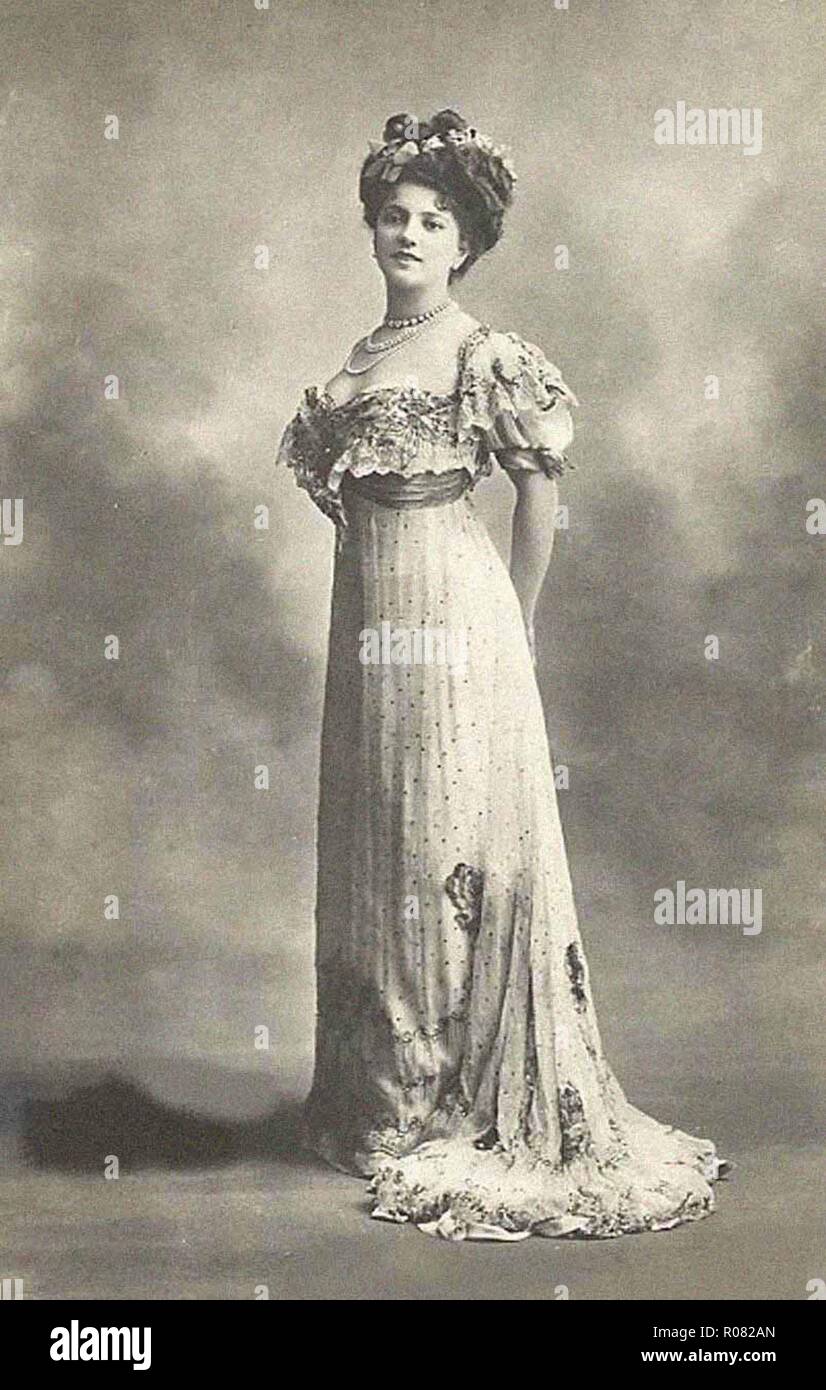 beautiful photo of a vintage victorian lady in period costume dress Stock  Photo - Alamy