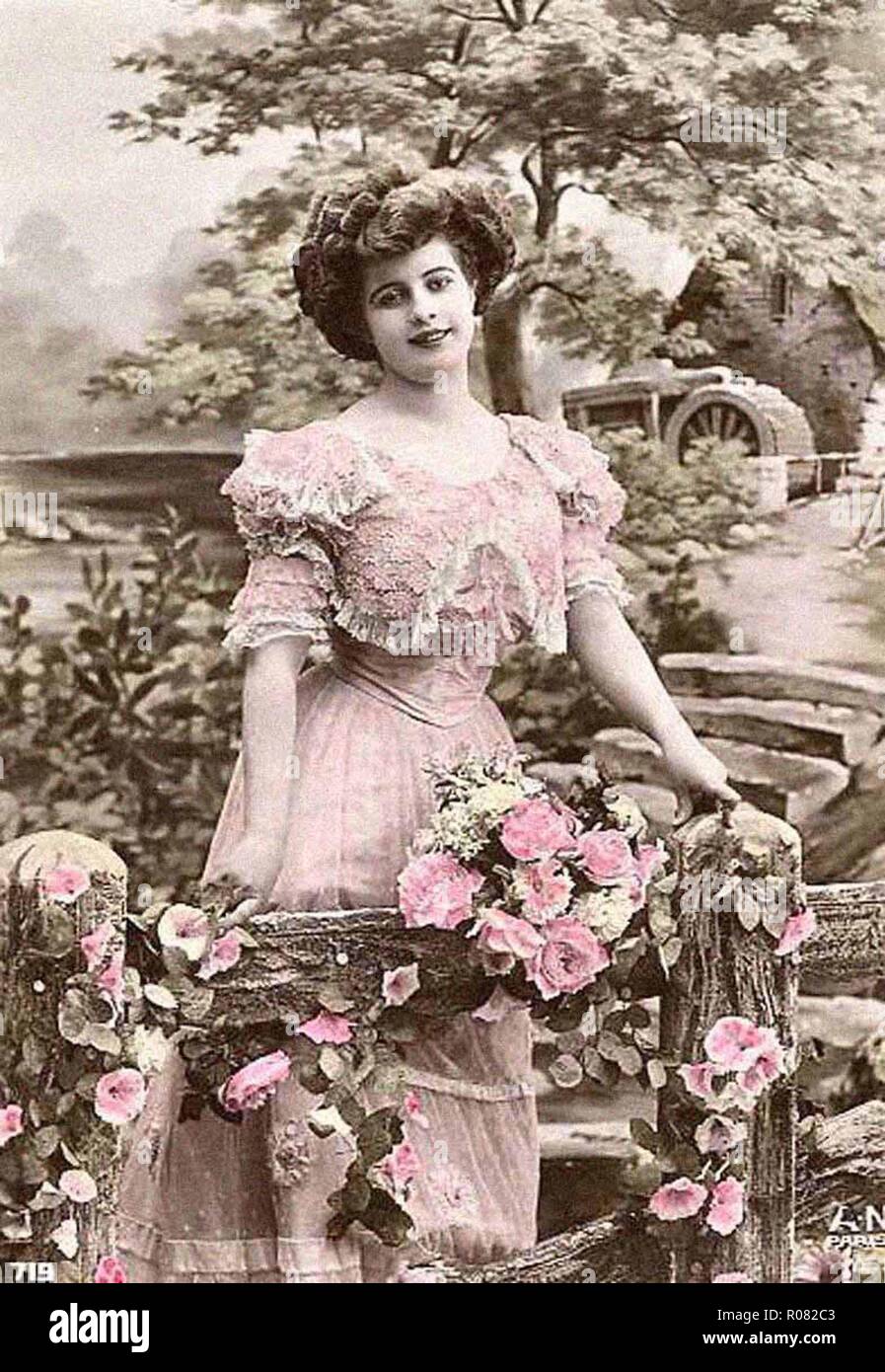 beautiful photo of a vintage victorian lady in period costume