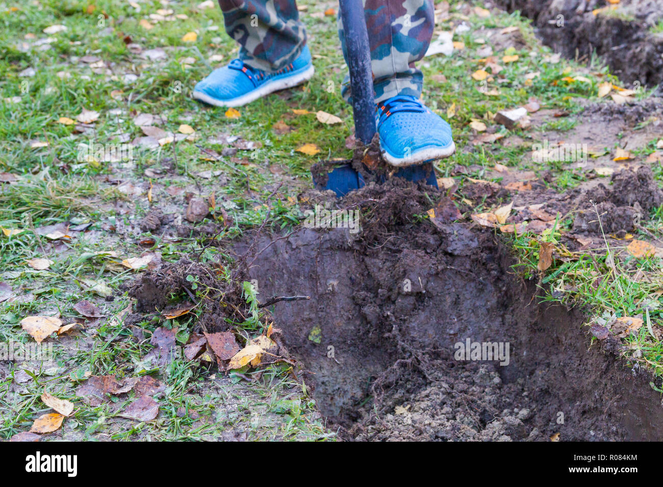 ditch shovel