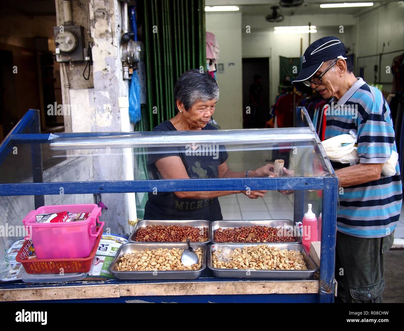 Street Vending Cart High Resolution Stock Photography and Images - Alamy