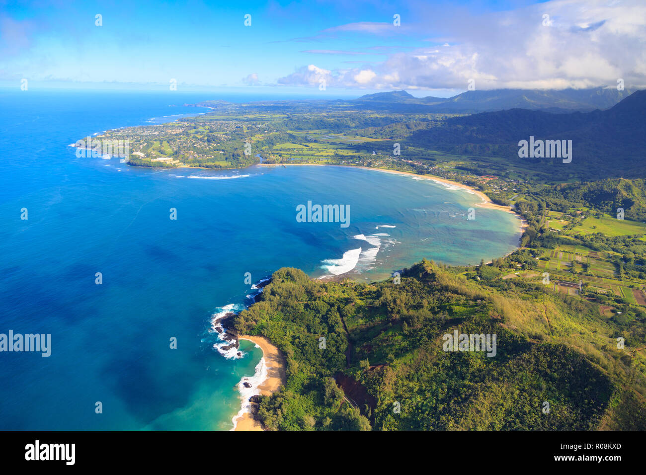 Aerial view of hanalei bay hires stock photography and images Alamy