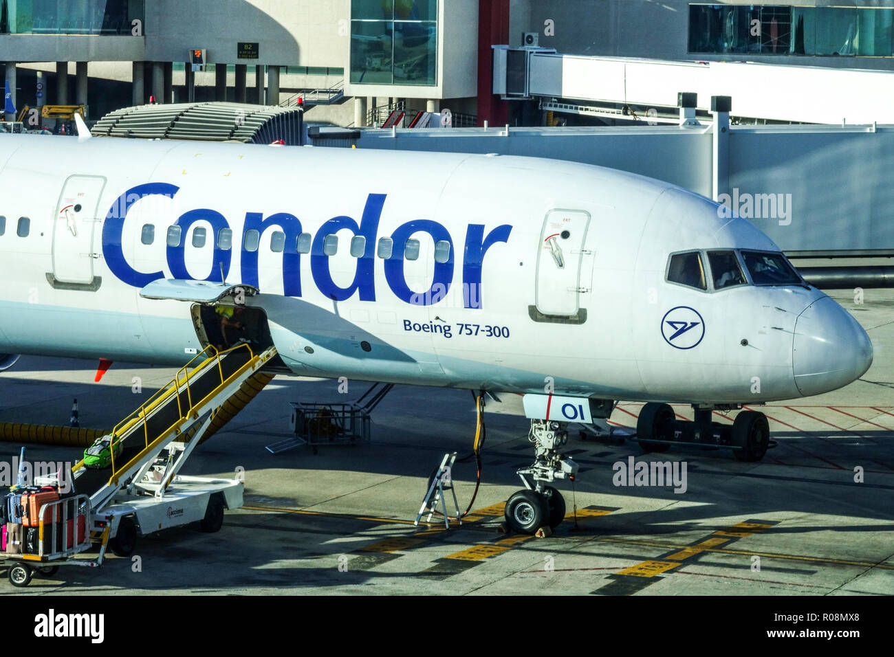 Palma de Mallorca Airport, unloading luggage, plane Boeing 757-300 , Condor, Spain, Europe Stock Photo