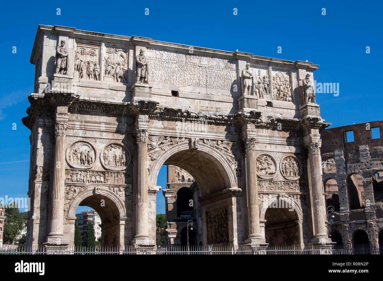 Arch of titus and the colosseum in rome hi-res stock photography and ...