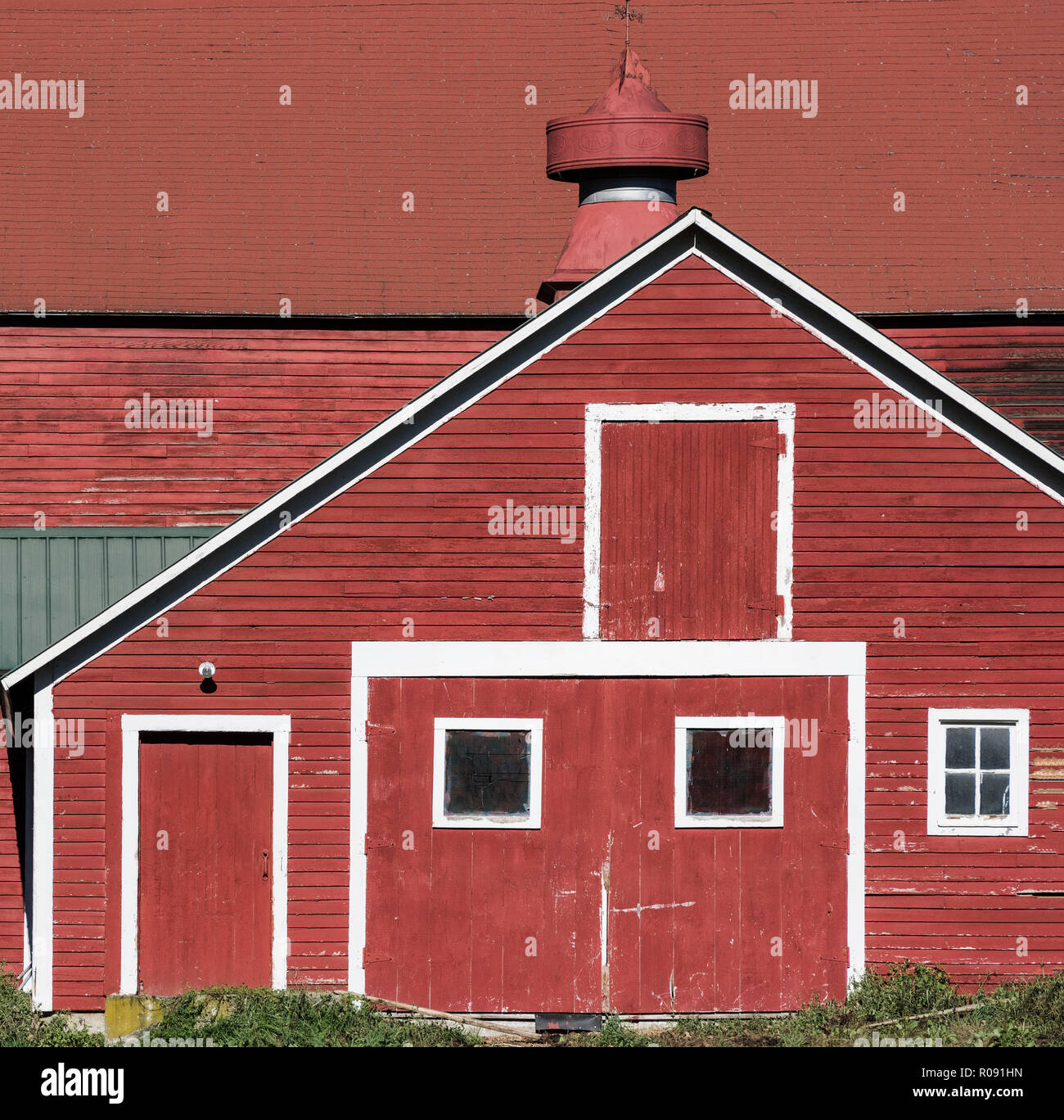 Colorful red barn, Reading, Vermont, USA. Stock Photo