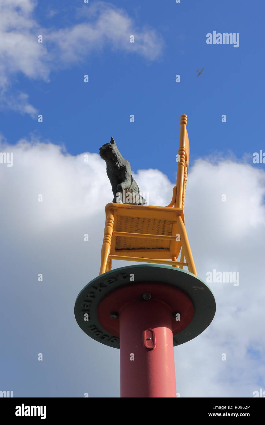 “cat on the chair” - piece of art located on the northwest corner of Spadina and St. Andrew’s Street, Toronto, Ontario, Canada. Stock Photo