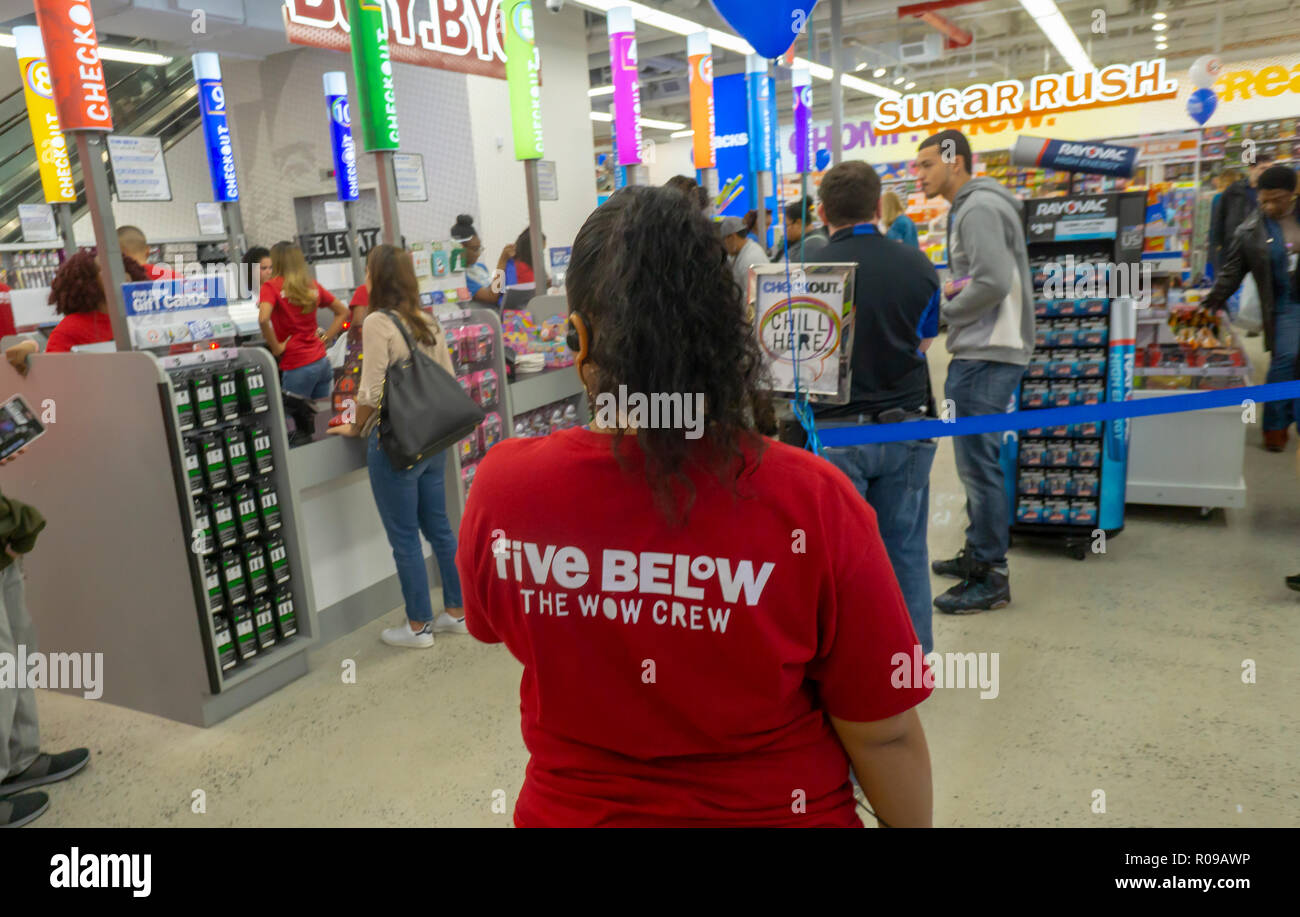 New York, USA. 2 November 2018. Shoppers invade the new Five Below discount store on prestigious Fifth Avenue in New York on its grand opening day, Friday, November 3, 2018, 2018. The 10,800 square foot location is the discounter's first in Manhattan and it is the chains 746th store. All the merchandise in the store, which ranges from clothing, to candy, to beauty supplies, and everything else in between is priced at $5 or less. Credit: Richard Levine/Alamy Live News Stock Photo