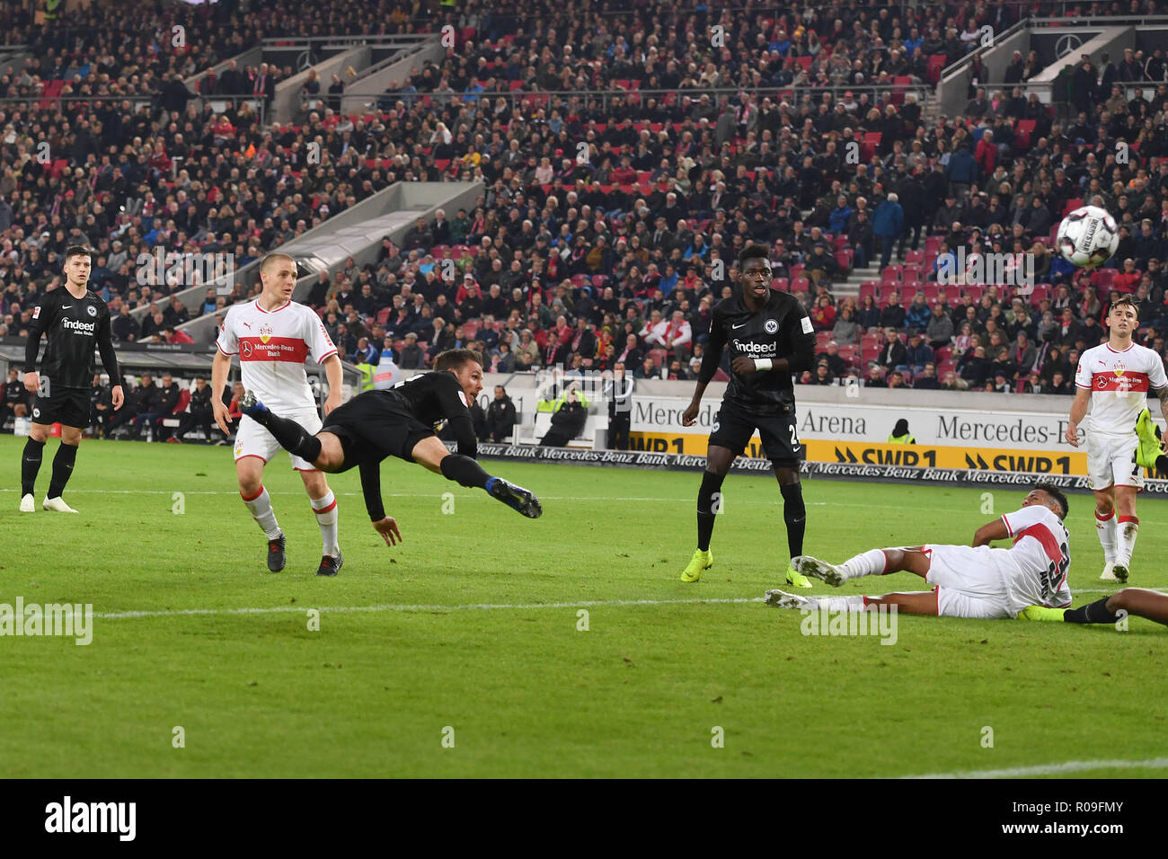 Stuttgart free kick hits the crossbar : r/VfBStuttgart