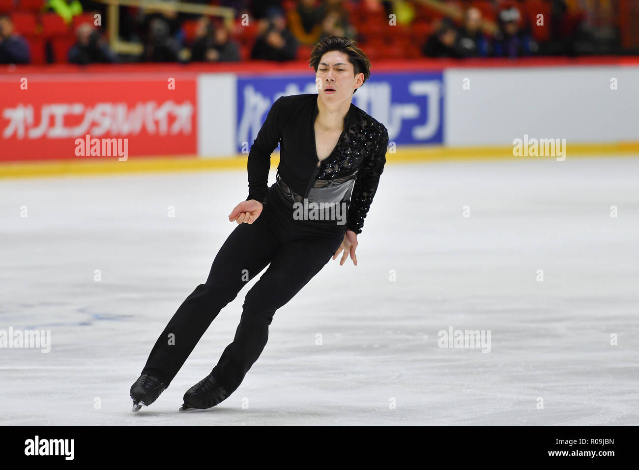 Helsinki, Finland. 03rd Nov, 2018. Keiji Tanaka (JPN) during in Men's Short Program of the ISU GP of Figure Skating Helsinki 2018 at Helsinki Ice Hall (Helsingin Jaahalli) on Saturday, 03 November 2018. HELSINKI . (Editorial use only, license required for commercial use. No use in betting, games or a single club/league/player publications.) Credit: Taka Wu/Alamy Live News Stock Photo