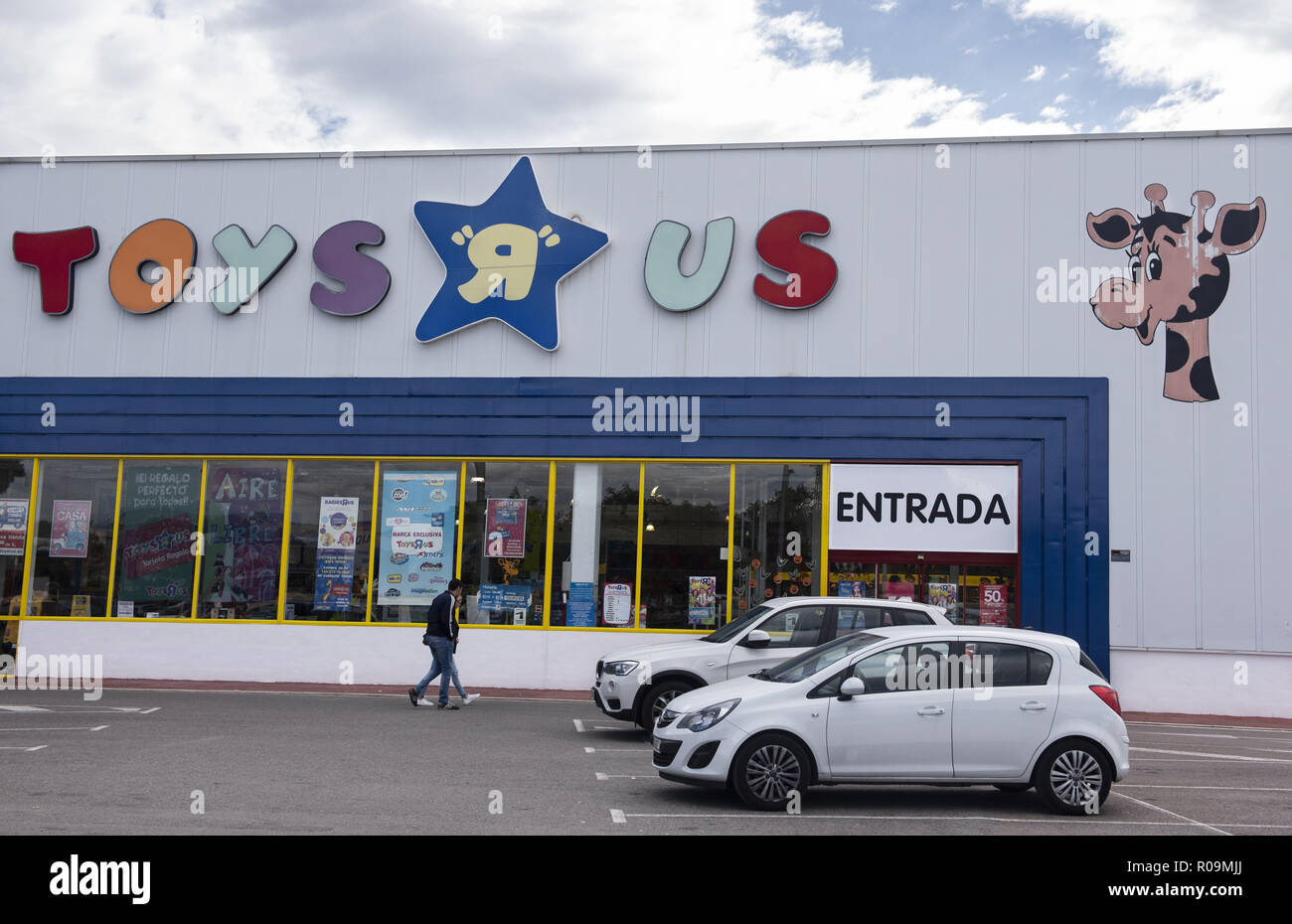 Alicante, Comunidad Valenciana, Spain. 30th Oct, 2018. American Toys ''R''  Us international toy, clothing, video game,