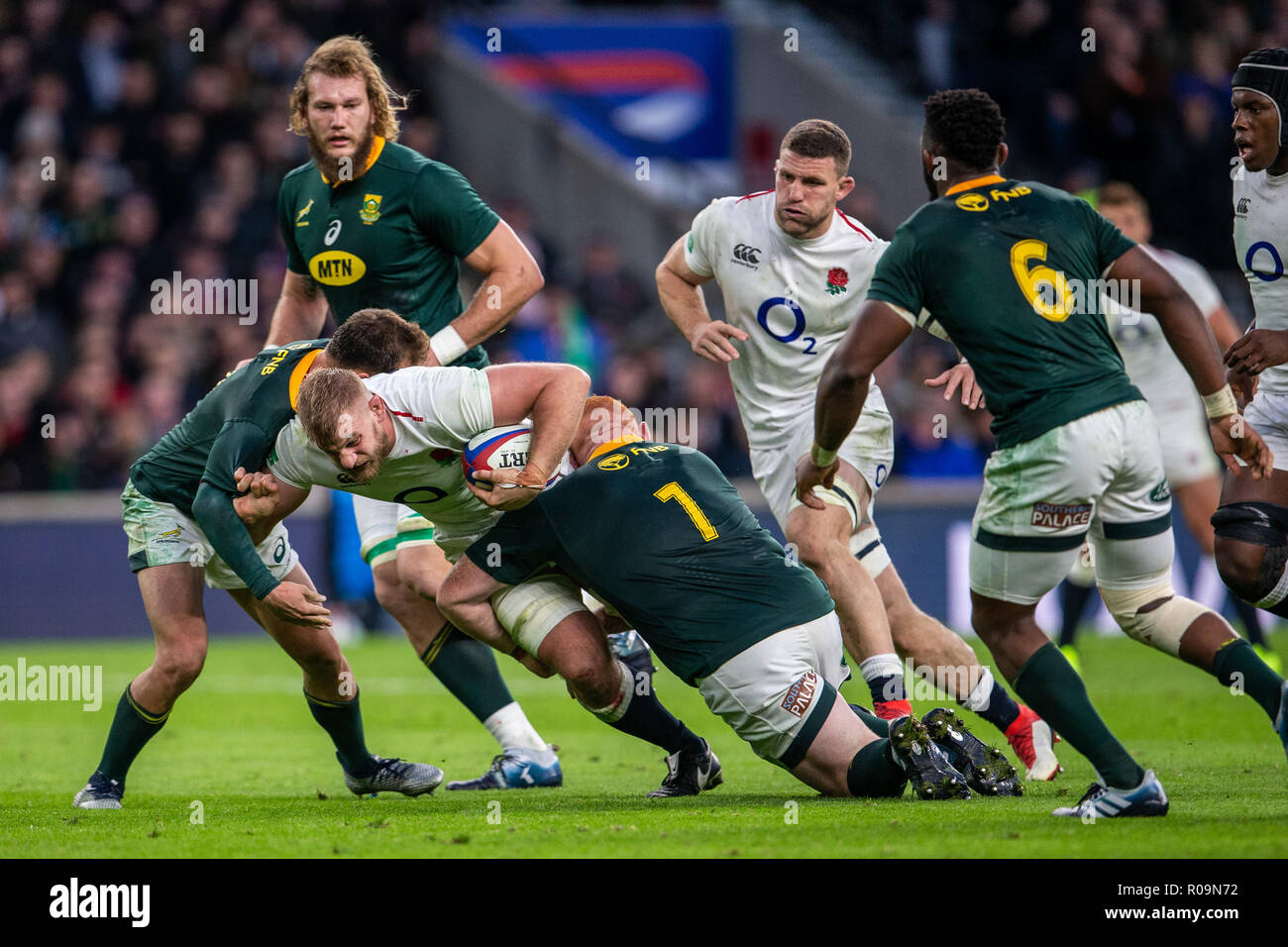 Twickenham, London, UK. 3rd Nov, 2018. Rugby Union, Autumn International  series, England versus South Africa; Brad Shields of England is tackled by  Steven Kitshoff of South Africa Credit: Action Plus Sports/Alamy Live