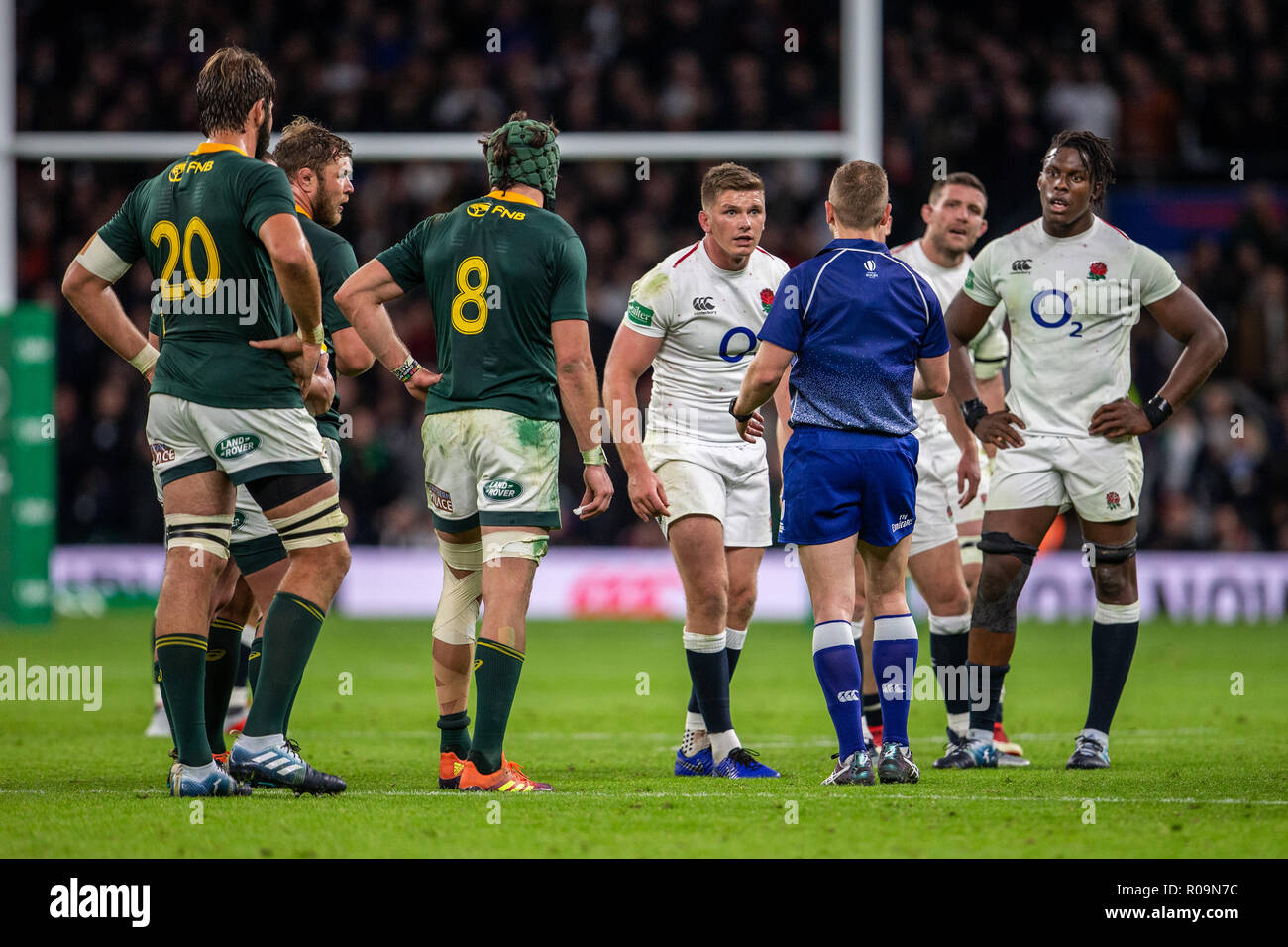 Twickenham, London, UK. 3rd Nov, 2018. Rugby Union, Autumn International series, England versus South Africa; A late scare for Owen Farrell of England after a tackle was reviewed by the TMO Credit: Action Plus Sports/Alamy Live News Stock Photo