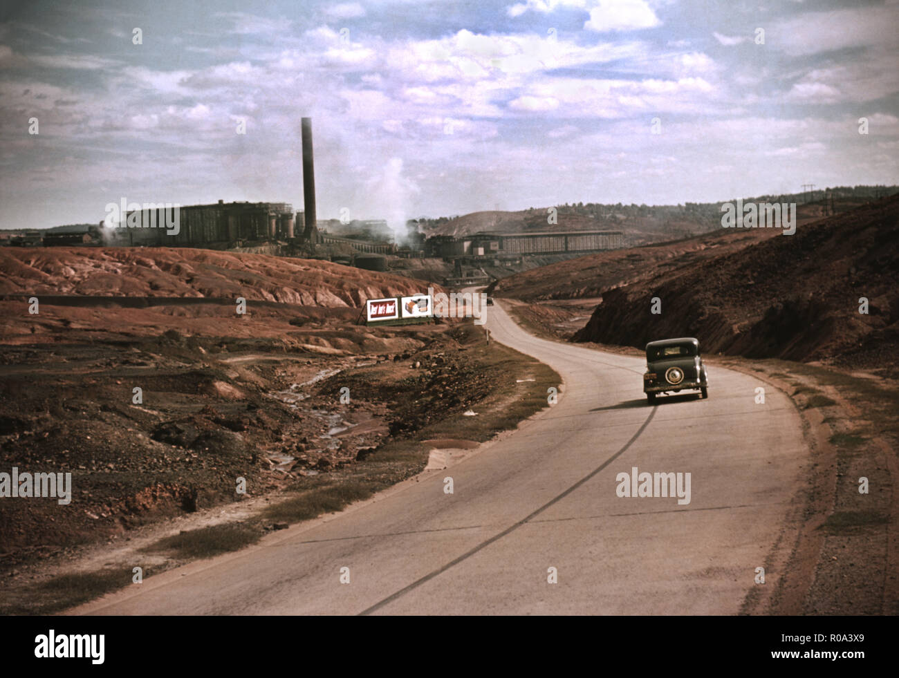 Copper Mining and Sulfuric Acid Plant, Copperhill, Tennessee, USA, Marion Post Wolcott, Office of War Information, September 1939 Stock Photo
