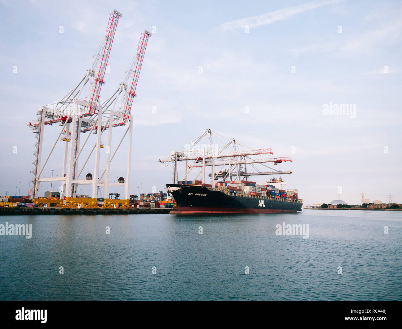 Cargo container ship hi-res stock photography and images - Alamy