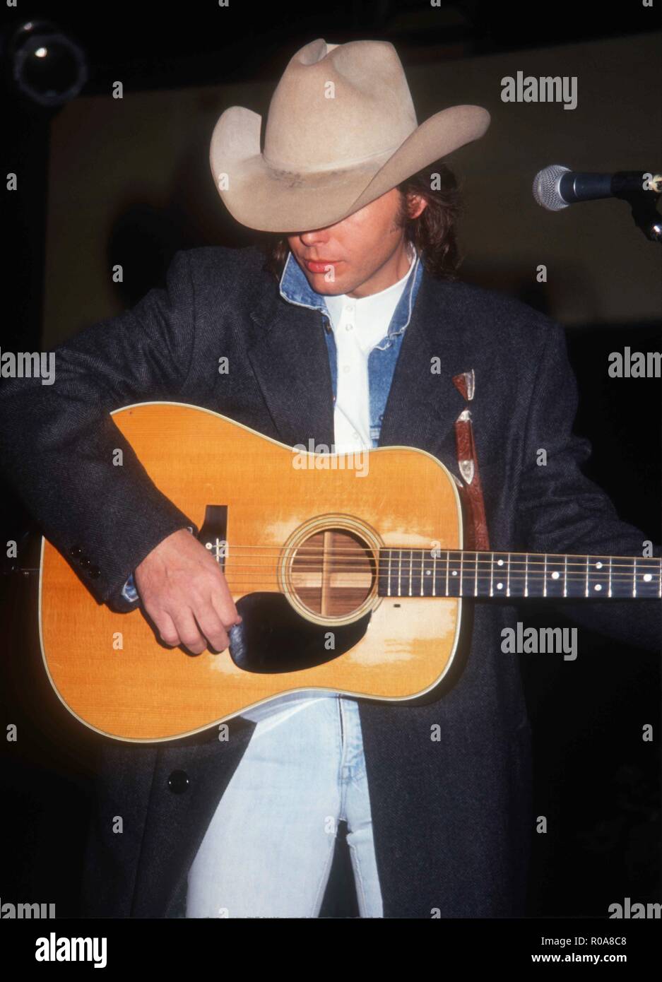 Dwight Yoakam Opening Act 2025 Lacey Minnnie