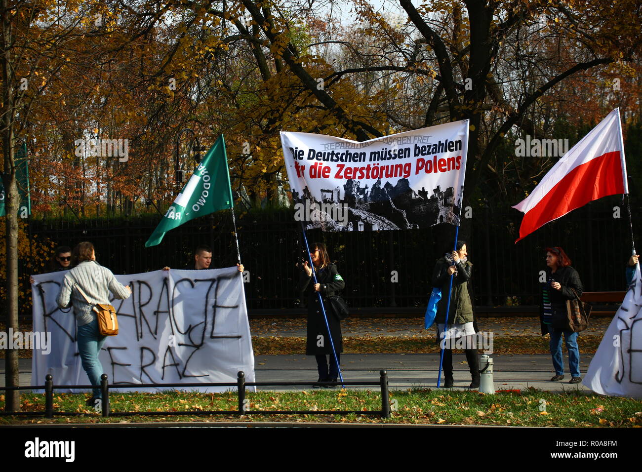 Warsaw, Poland. 02nd Nov, 2018. Far right activists protest in demand on reparations for damages caused by German army at World War 2 during the official visit of German government to Poland. Credit: Madeleine Lenz/Pacific Press/Alamy Live News Stock Photo