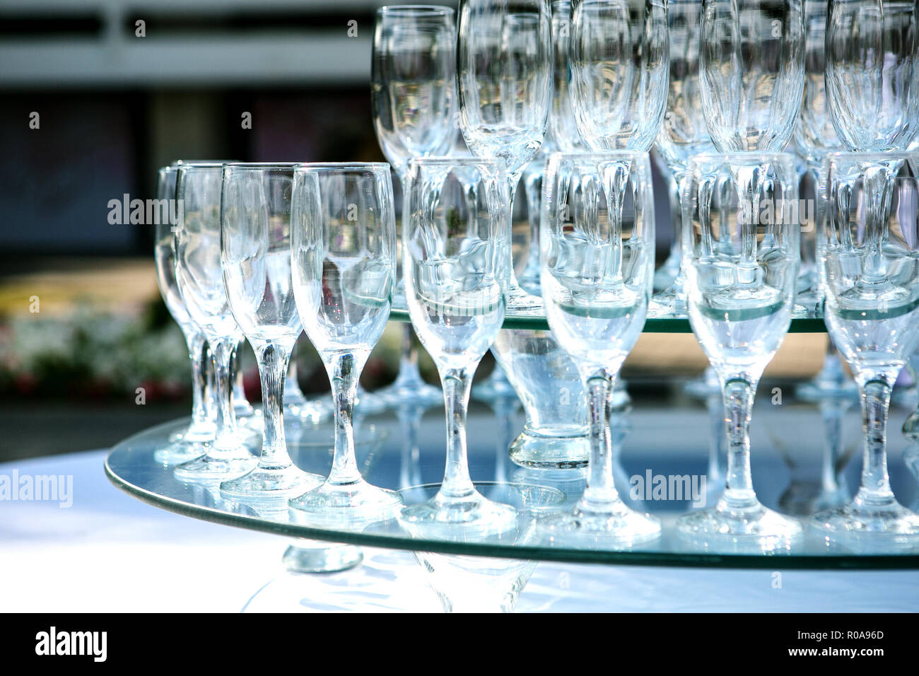 Summer Outdoor Wedding Ceremony Decoration Champagne Wine Glass