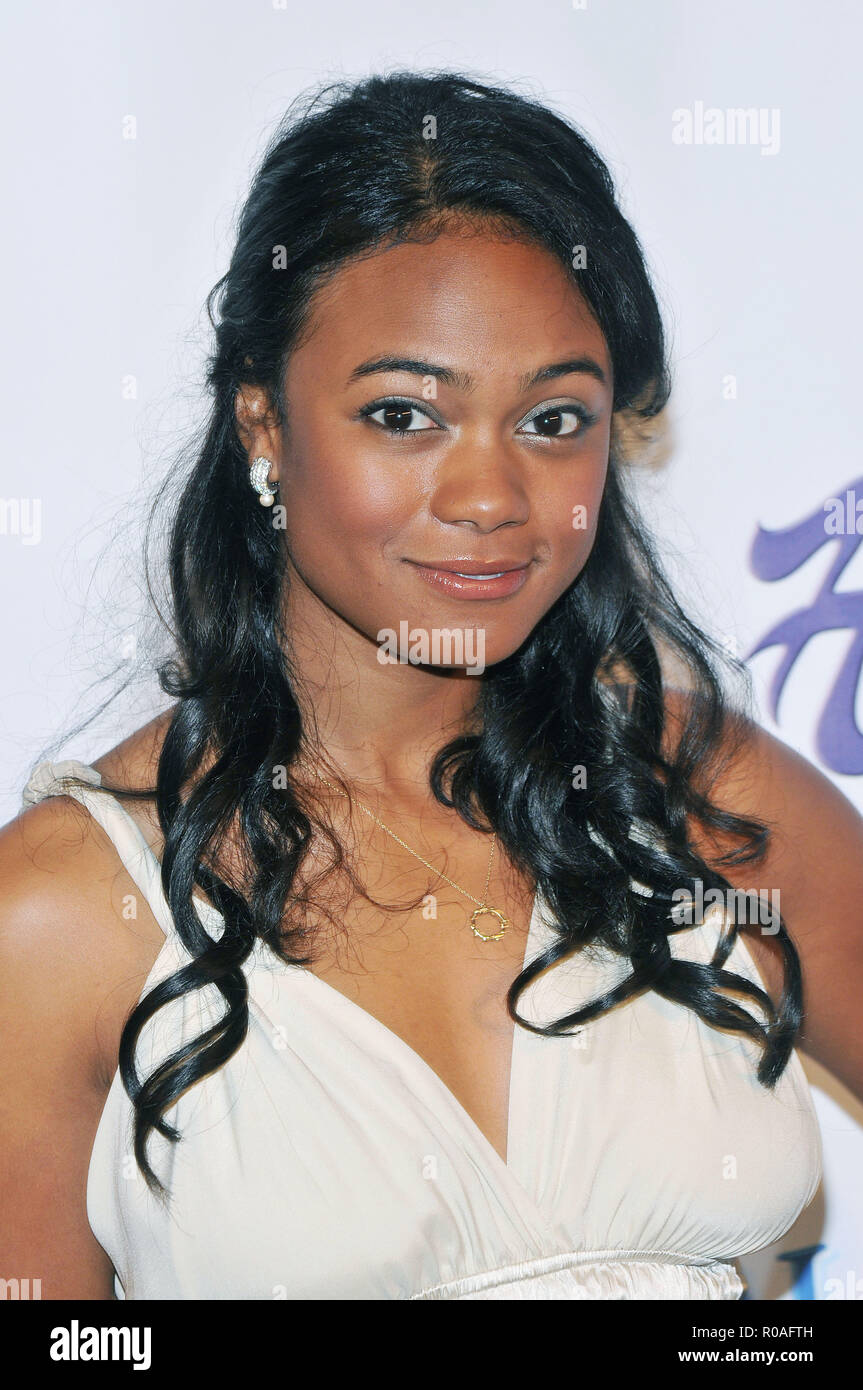 Female or Women Celebrity Hairstyles: Tatyana Ali