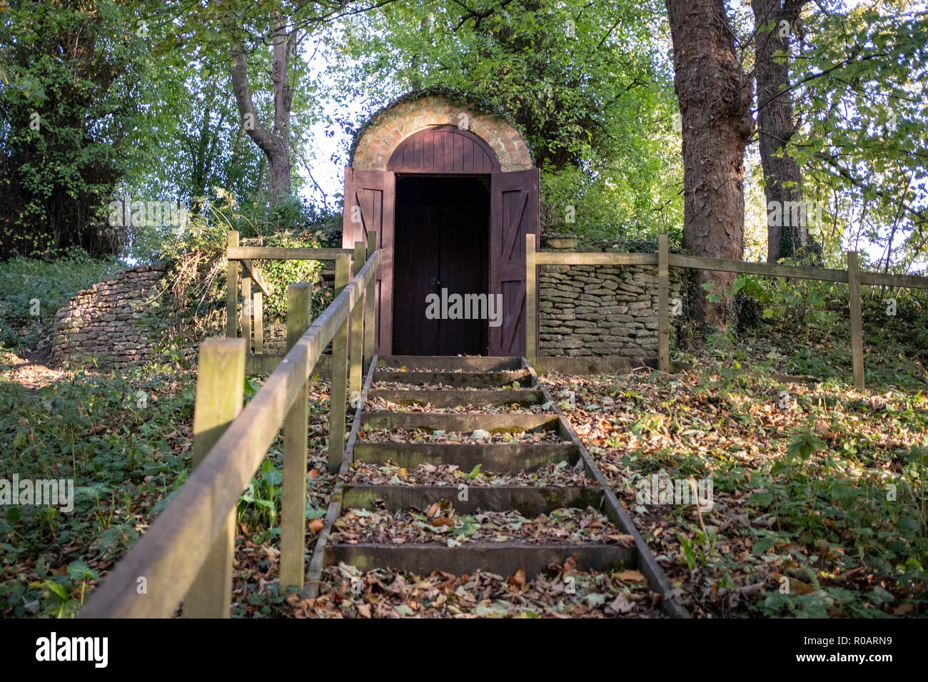 Ice house 18th century hires stock photography and images Alamy