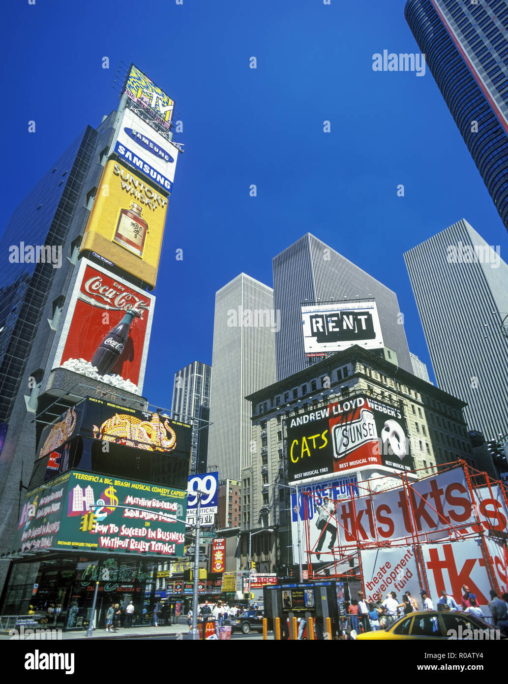 1990s times square hi-res stock photography and images - Alamy