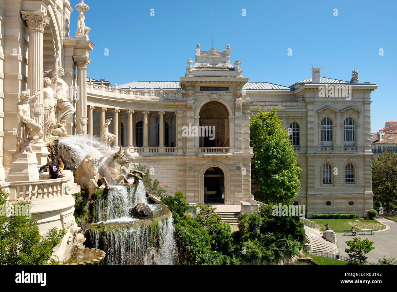 palais-longchamp-museum-marseille-hi-res-stock-photography-and-images