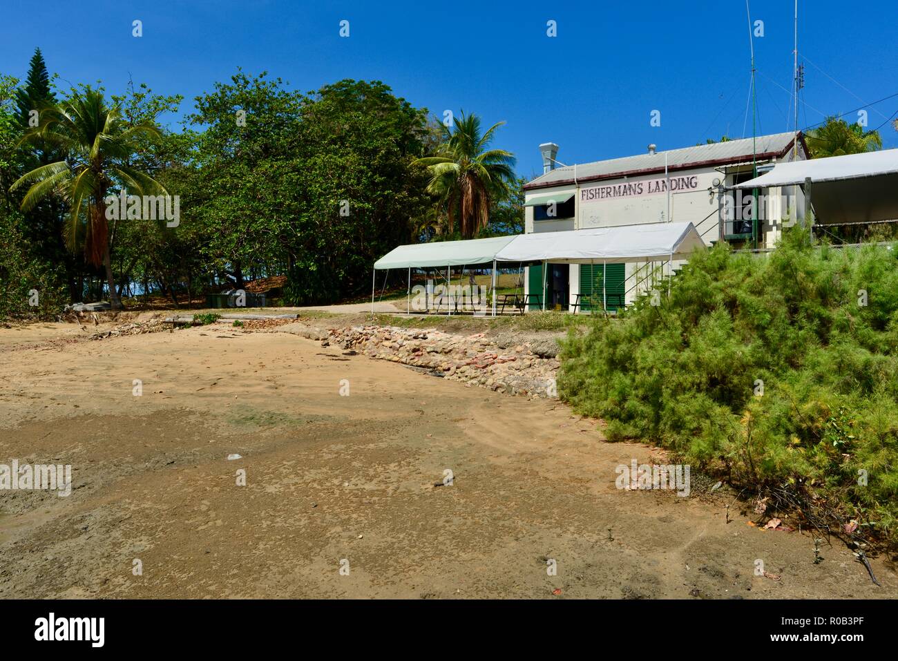 Fisherman's landing at Balgal beach, QLD, Australia Stock Photo - Alamy