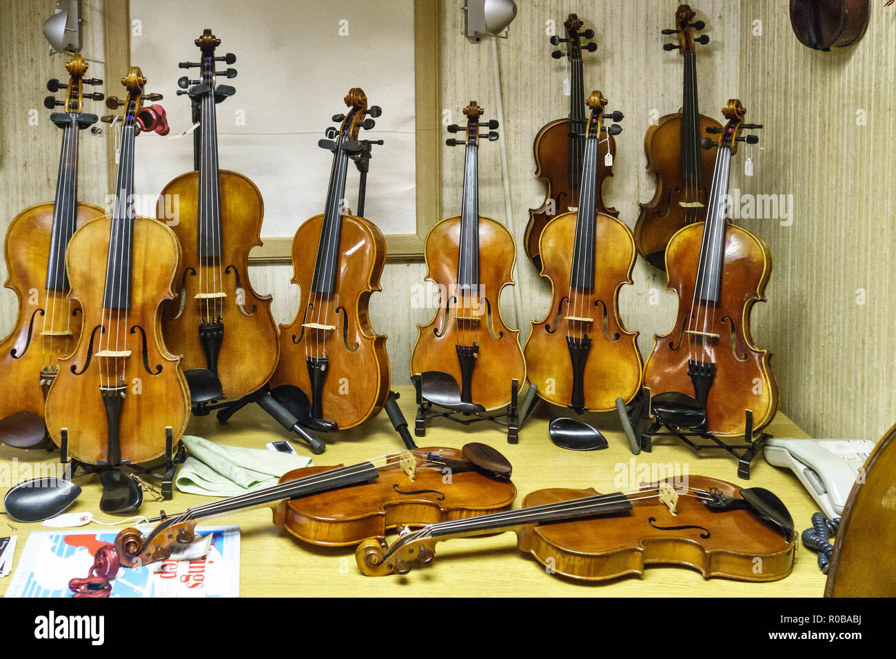 Manchester, UK. Forsyth's, the oldest music shop in Britain, founded in 1857. The specialist shop for pianos and stringed instruments Stock Photo